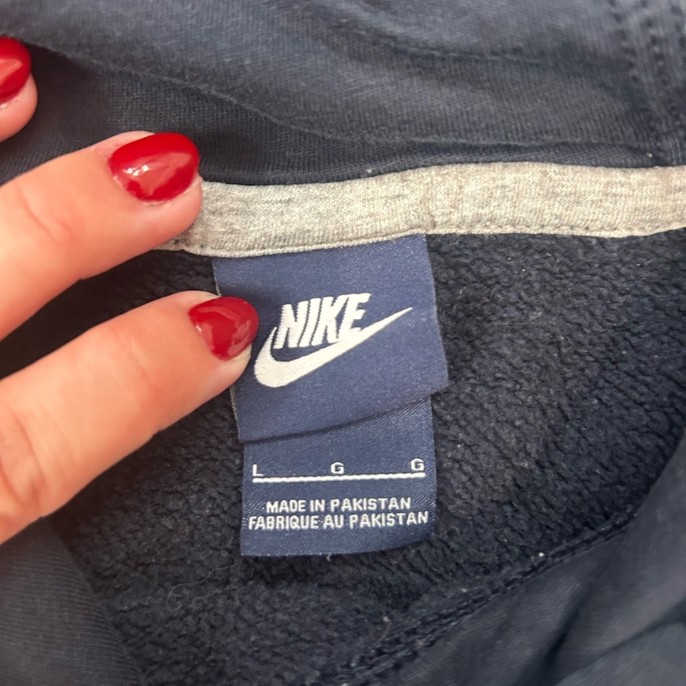 Nike navy dark blue Hoodie - Picture 2 of 3